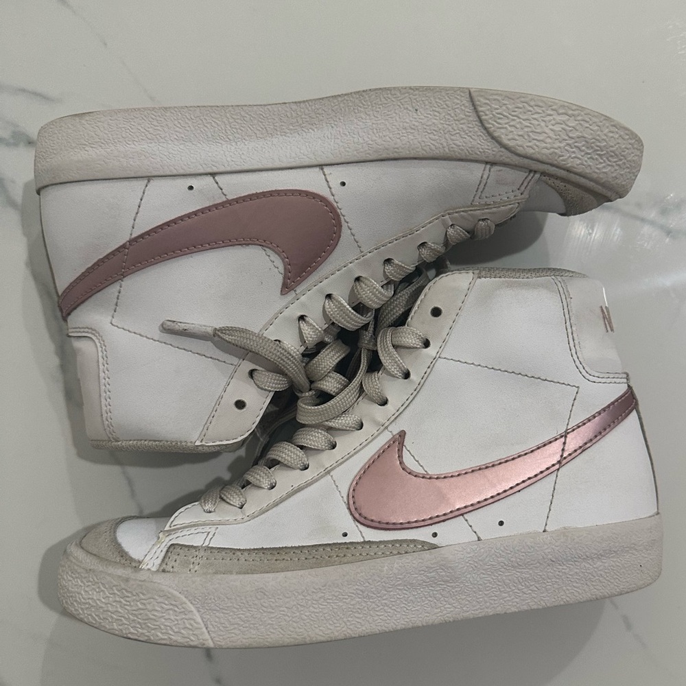 Nike Blazer ‘77 High-Top Sneakers. Youth 4/Women’s 5.5. White with pink.